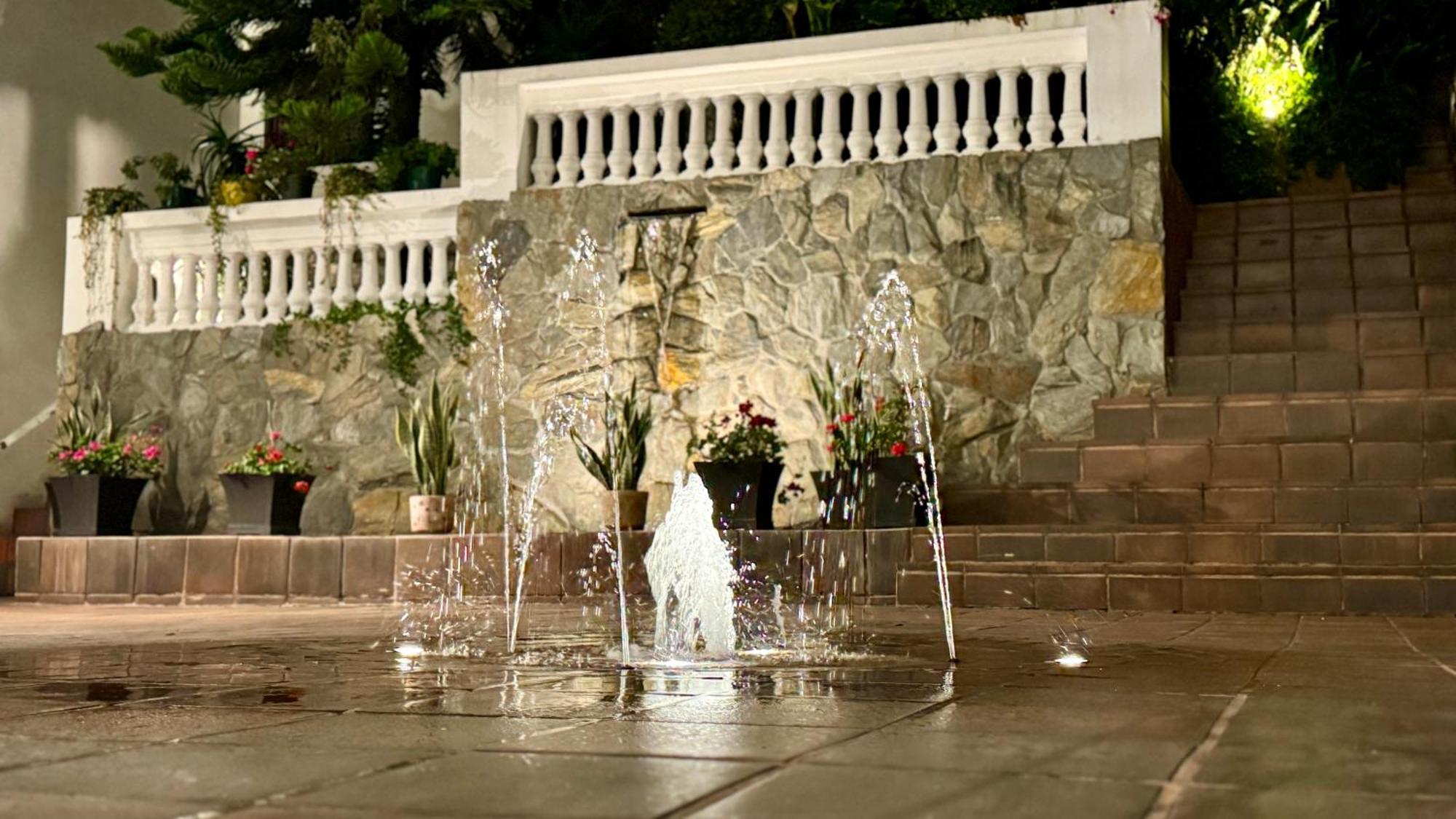 Vista Del Angel Hotel Boutique Кито Екстериор снимка