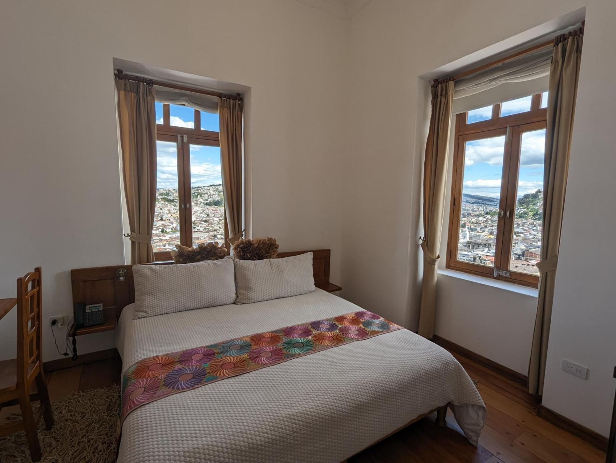 Vista Del Angel Hotel Boutique Кито Екстериор снимка