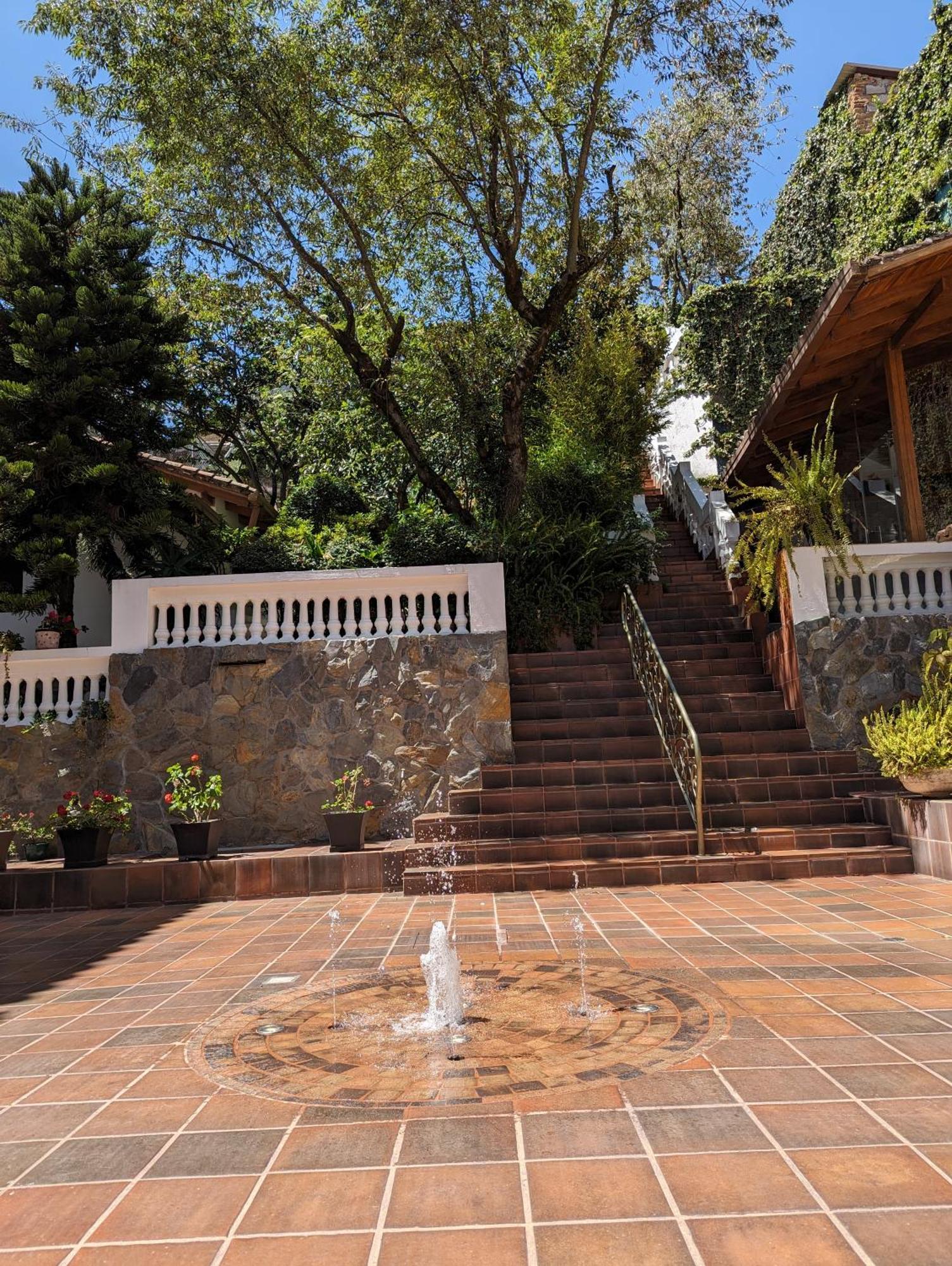 Vista Del Angel Hotel Boutique Кито Екстериор снимка